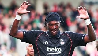 Beşiktaş golcüsünü buldu! Tammy Abraham ilk yarıdan hat-trick yaptı ve tarihe geçti!