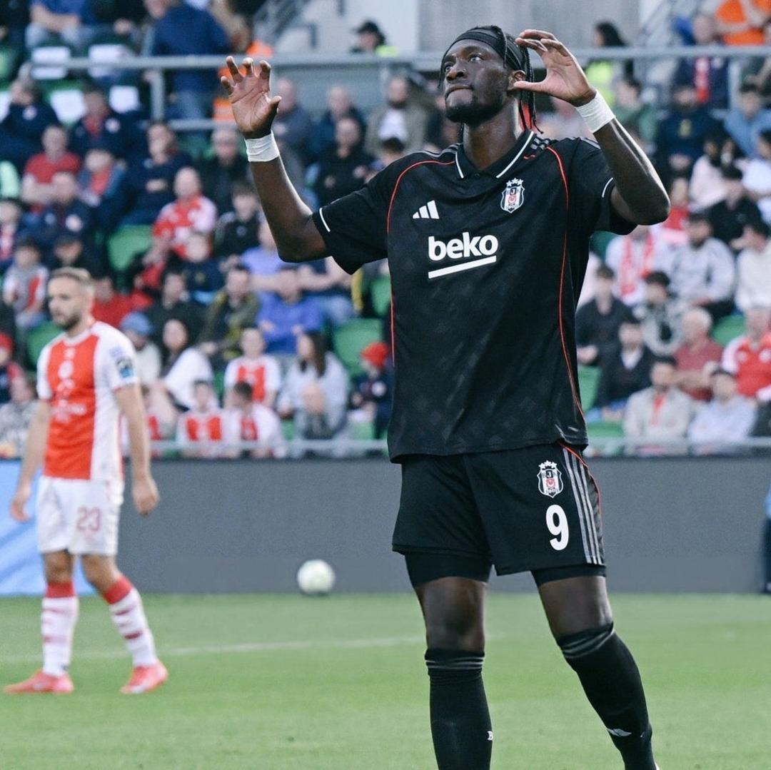Beşiktaş golcüsünü buldu! Tammy Abraham ilk yarıdan hat-trick yaptı ve tarihe geçti! 2