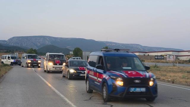 Sosyal medya paylaşımıyla gündem olmuştu! İbrahim Çetin askere törenle uğurlandı