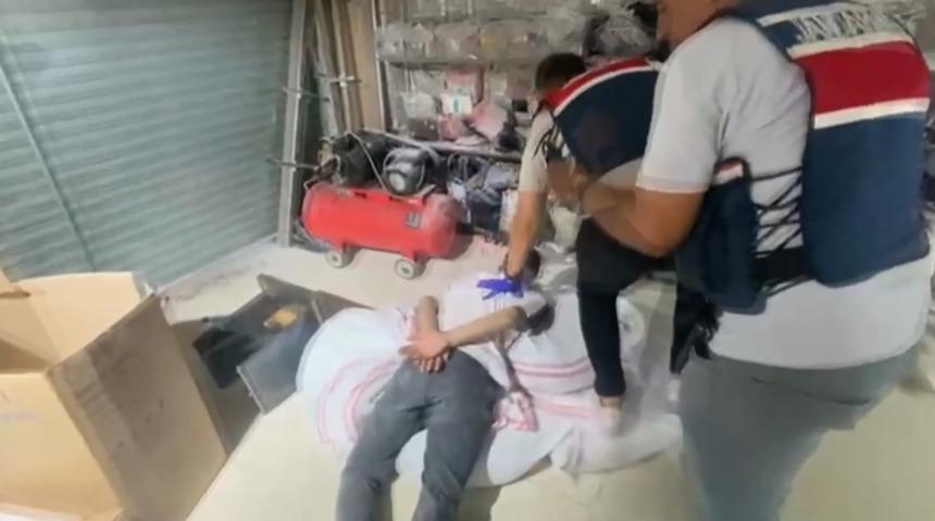 İstanbul'da yakalandılar! İçişleri Bakanı Yerlikaya duyurdu