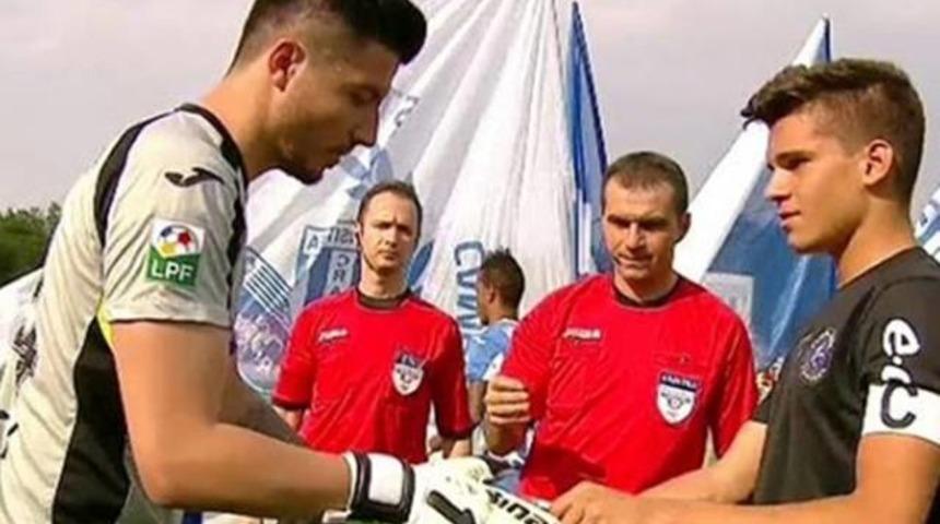 Hagi'nin oğlu tarihe ge&ccedil;ti!