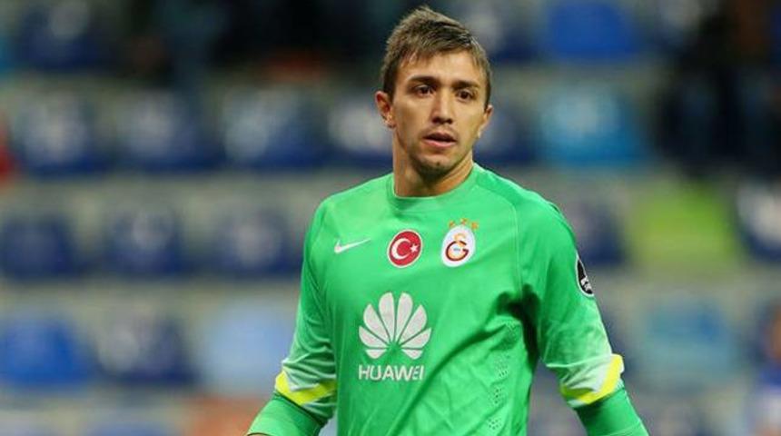 Muslera i&ccedil;in tarihi rakam!