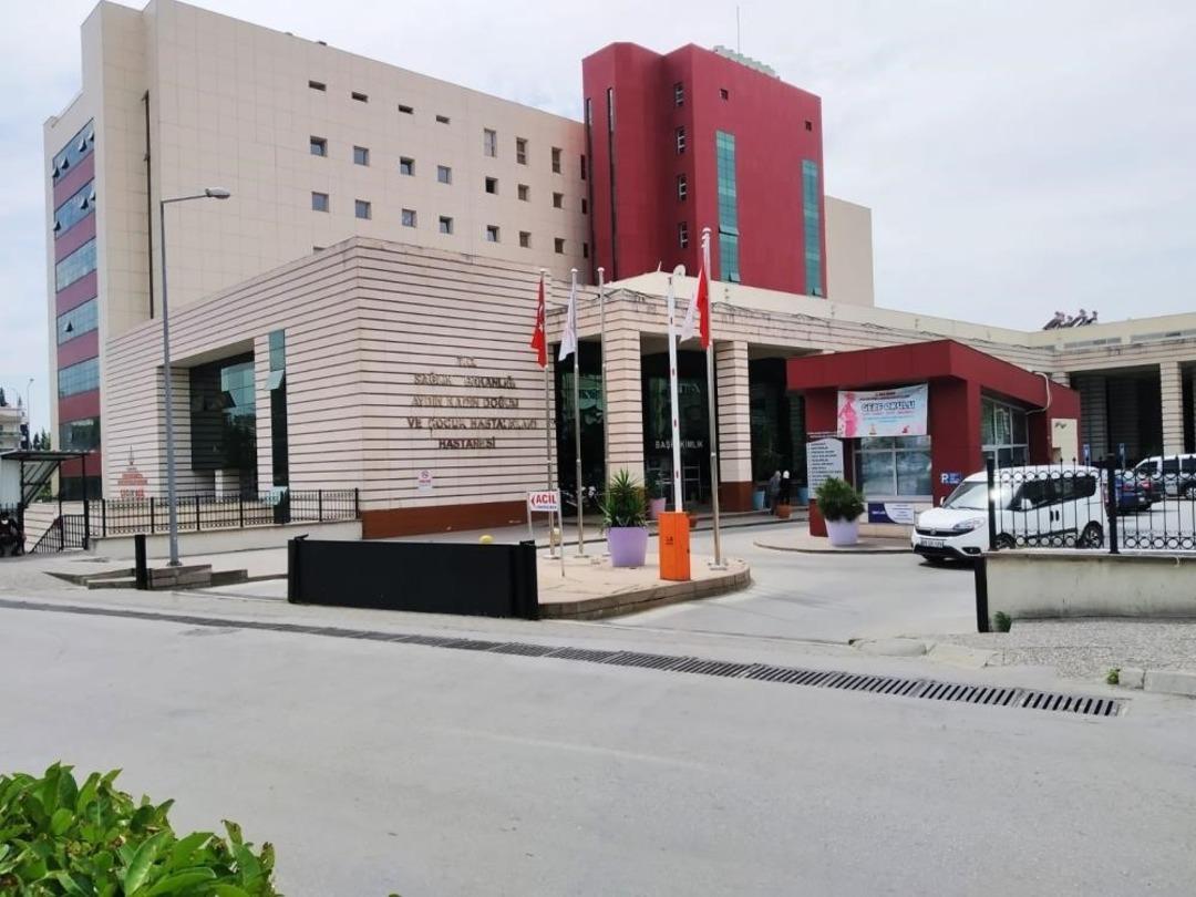 Aydın da ilginç olay! Hamile kadın, önce polis zoruyla kocasını hastaneden kovdurdu sonra doğumhaneye gitti 1