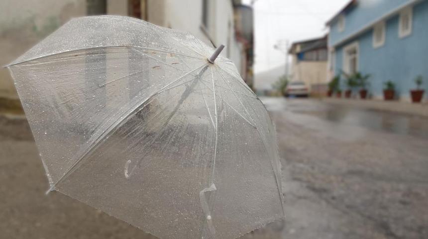 Bayburt'ta gök gürültülü sağanak yağış bekleniyor