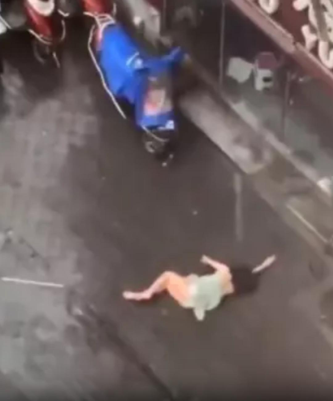 Kocasını başka kadınla yakaladı, balkona koşup atladı! O korkunç anlar kamerada... 2