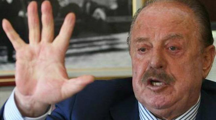 İlhan Cavcav Şeref Trib&uuml;n&uuml;'nde uyuyacak