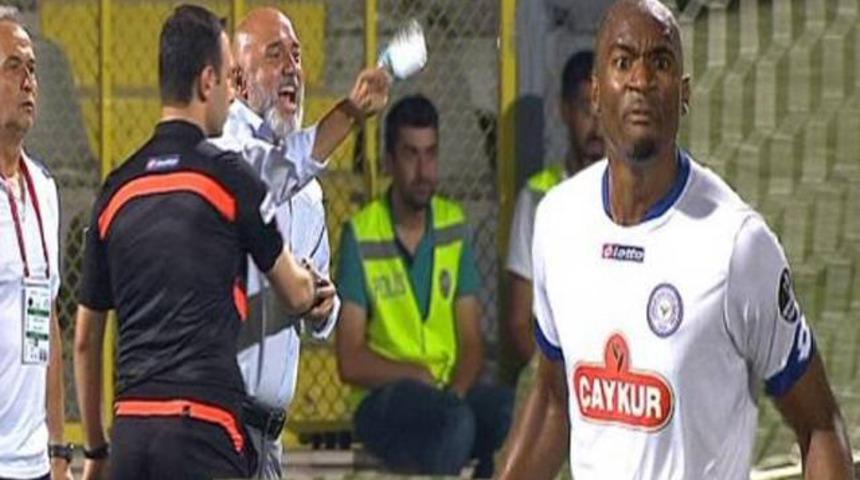 İnanılmaz olay: Golü attı, hocasına hareket çekti!