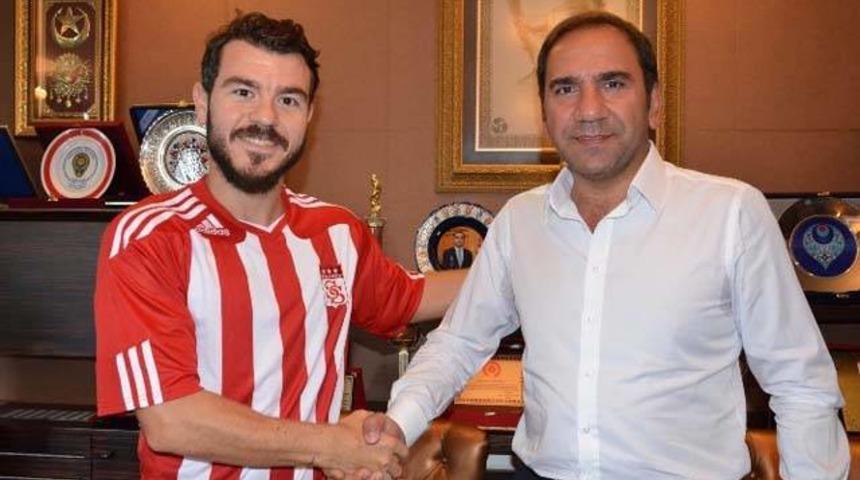 Yekta resmen Sivasspor'da