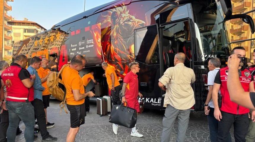 Galatasaray, ligin ilk maçı için Gaziantep’te