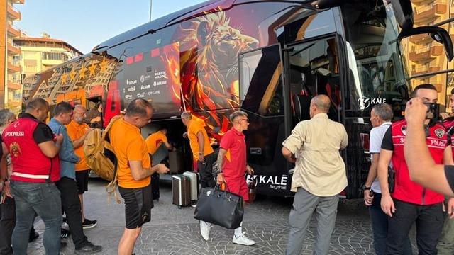 Galatasaray, ligin ilk maçı için Gaziantep’te