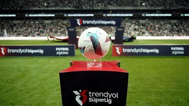 Süper Lig tarihinde en çok puan Fenerbahçe'nin, liderlik rekoru ise Galatasaray'ın!