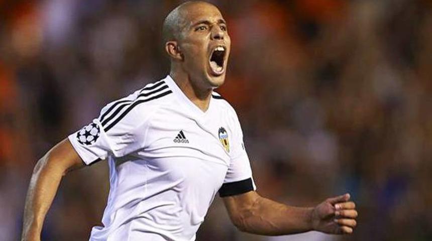 Sofiane Feghouli Valencia'yı sırtladı