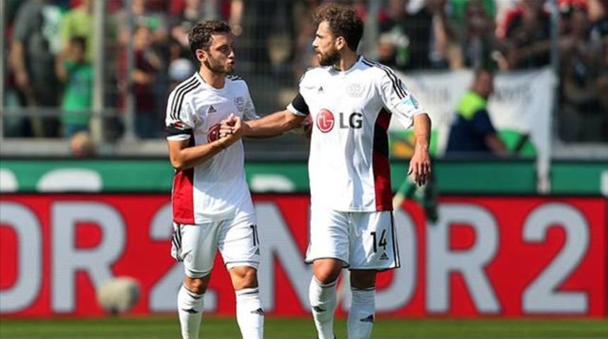 Hakan Çalhanoğlu Avrupa'nın zirvesinde