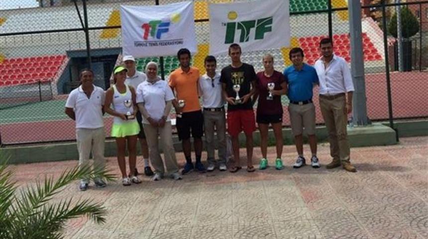 Ayla şampiyon, Cem ikinci oldu