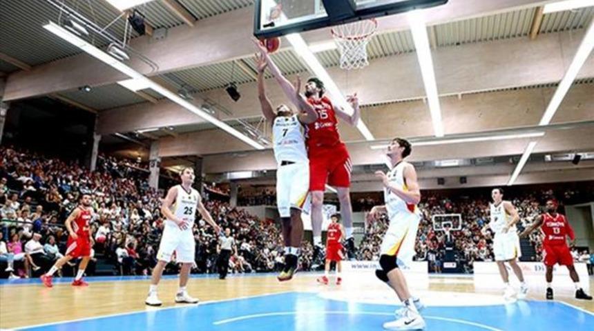 12 Dev Adam Almanya'ya mağlup oldu