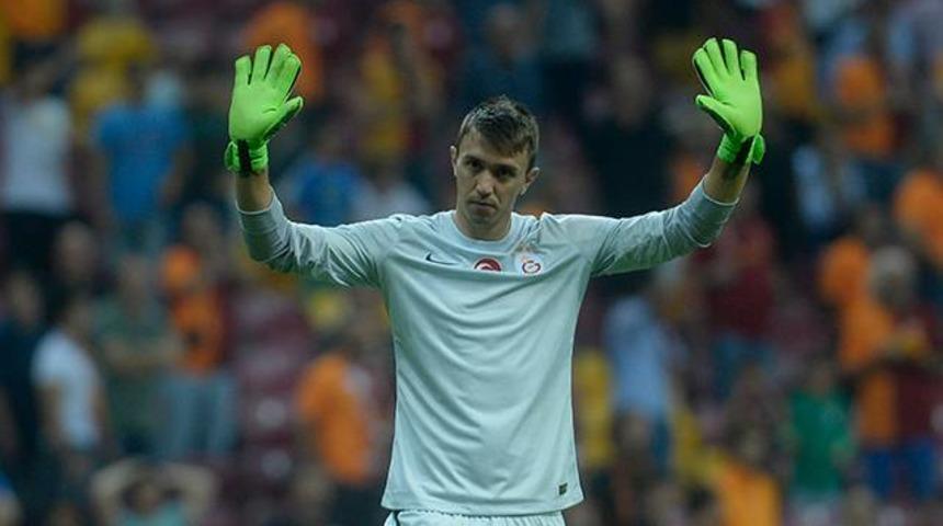R&uuml;şt&uuml; Re&ccedil;ber'den Muslera yorumu