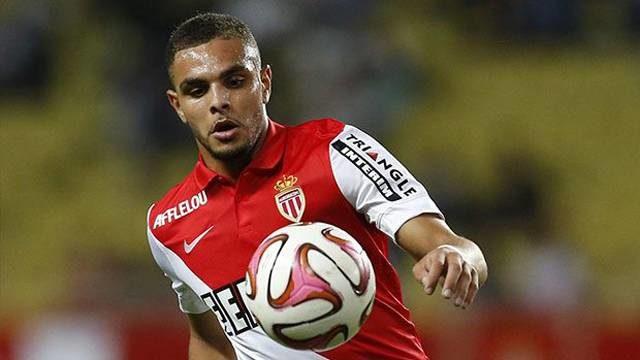 PSG, Telles'in yerine Kurzawa'yı transfer etti