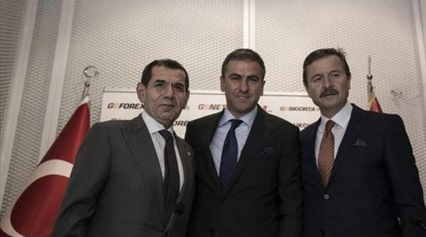 C&uuml;neyt Tanman: 'Muslera'nın kafası karışık'