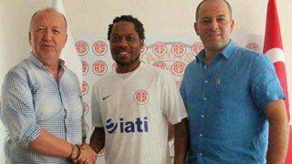 Antalyaspor'dan çifte bomba