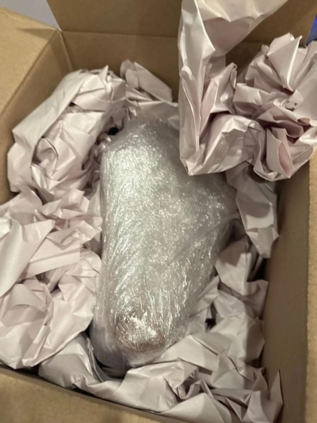 CEO ya kesik domuz başı gönderdiler! Tehdit mektubu eklediler: "Domuzlar semirir, obur olanları kesilir" 1