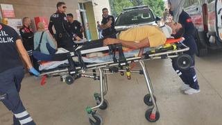 Bursa'da kamyonet ile otomobil kafa kafaya çarpıştı! 6 yaralı