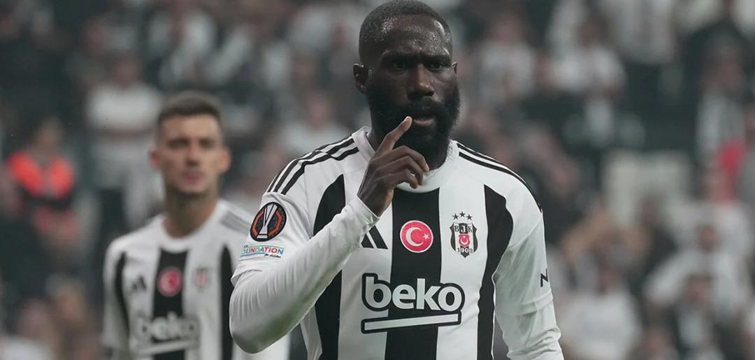 Beşiktaş tan geçtiğimiz sezon ayrılan Arthur Masuaku nun yeni adresi açıklandı! Rota İngiltere... 1