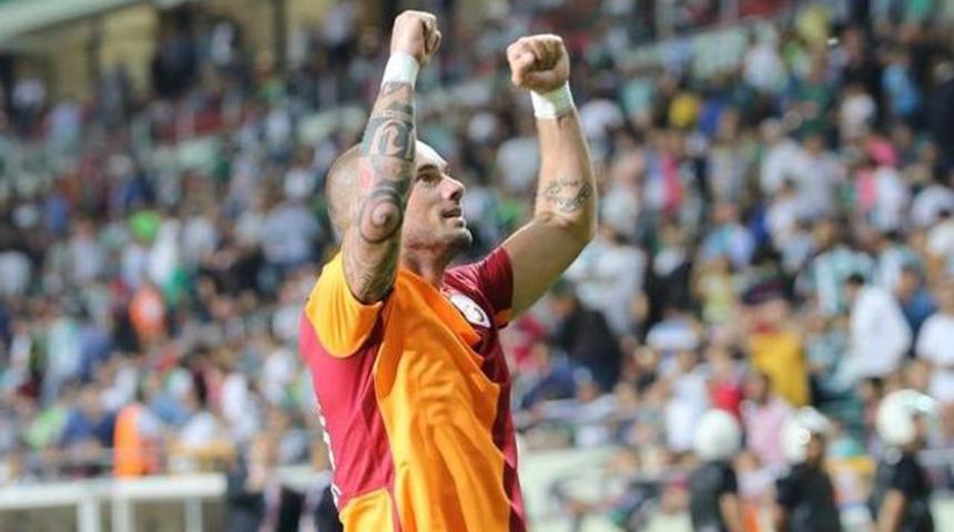 Wesley Sneijder: 'Herkes topu bana atsın!'