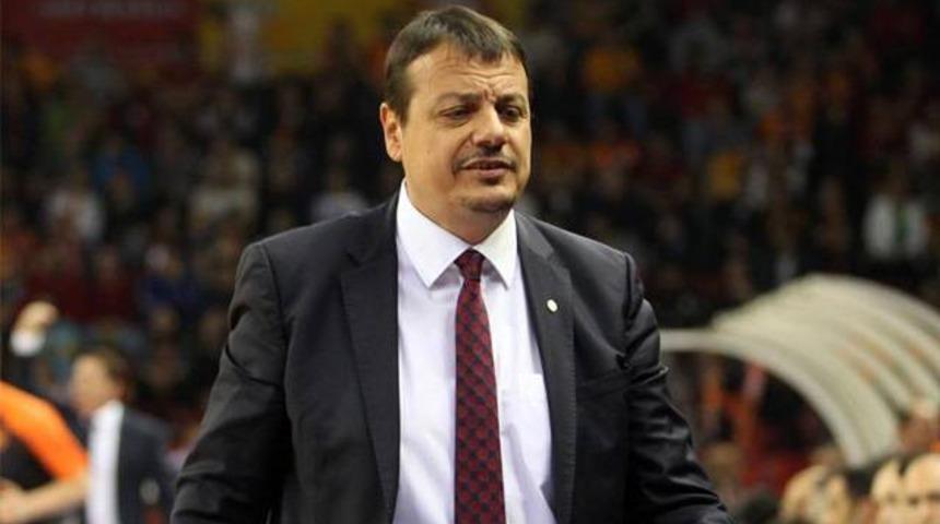 Ergin Ataman'dan Aziz Yıldırım'a b&uuml;y&uuml;k rest