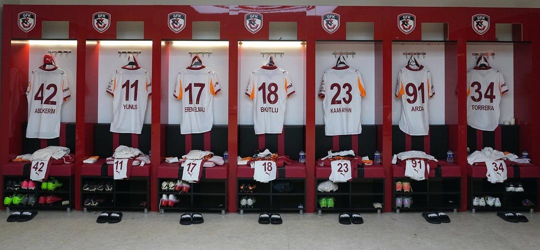 Galatasaray sezona farklı galibiyetle başladı! Cimbom Gaziantep deplasmanından farklı galibiyetle dönüyor... 5