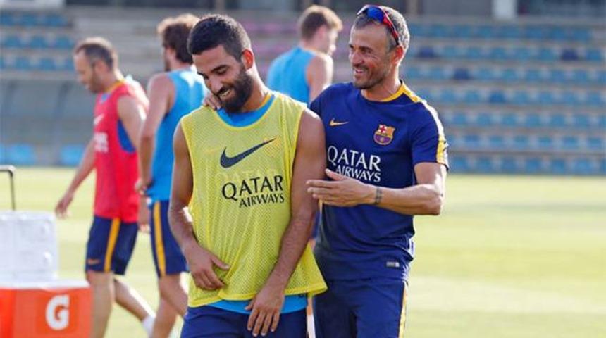 Barcelona'da Arda Turan coşkusu