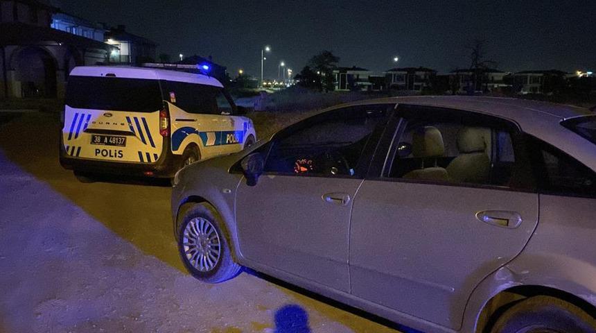 Yaşı küçük ehliyetsiz sürücü kovalamaca sonucu yakalandı