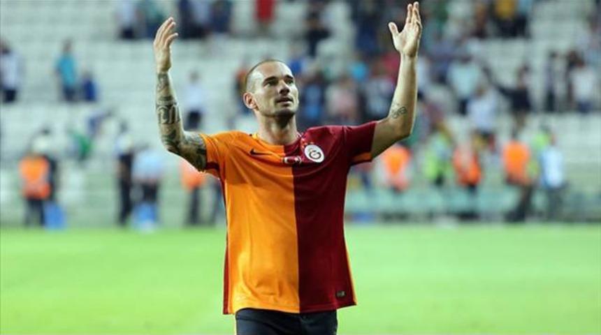 MUTLU SON! Sneijder'le imzalar atılıyor