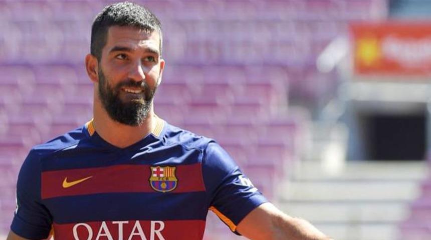 Arda Turan, fena &ccedil;alım yedi!