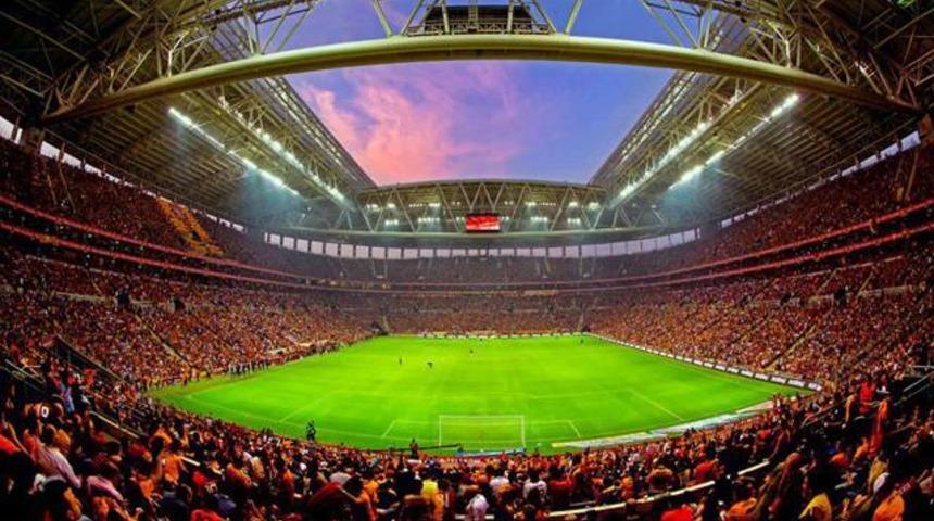 TT Arena'da sel baskını!