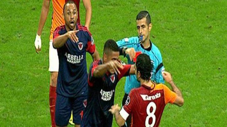 Galatasaray-Mersin İdmanyurdu maçında ortalık karıştı