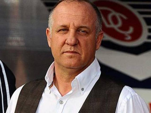 'Hakem dimdik ayakta kaldı'