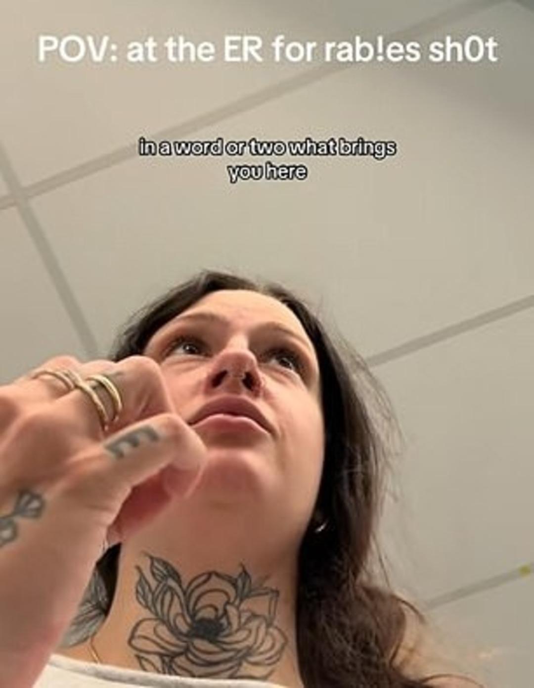 Klozet kapağını kaldırdı hayatının şokunu yaşadı! Takipçileri uyardı hastaneye koştu 1