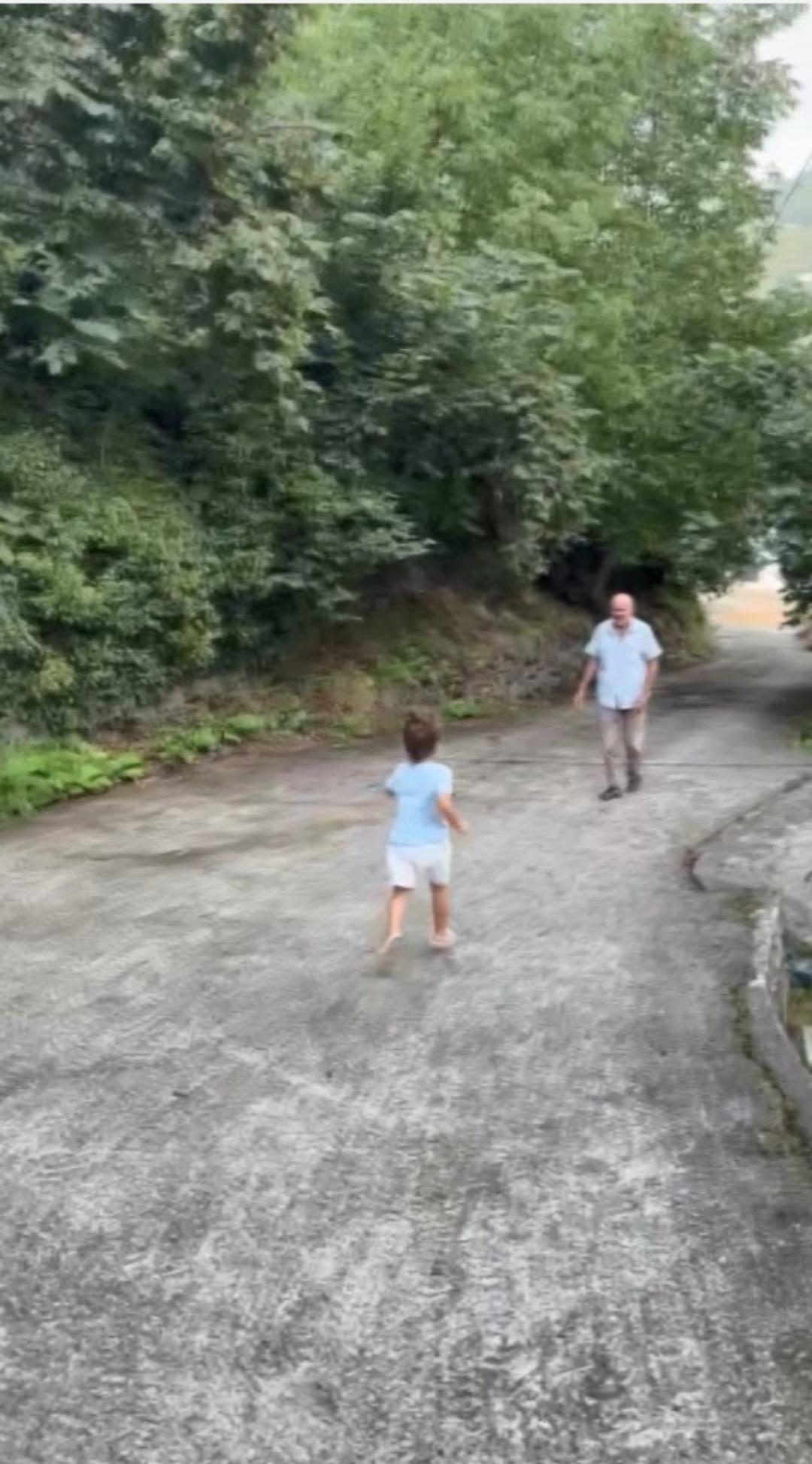 Trabzon da torununun peşinden koşmuştu! O dede ile torun buluştu 1