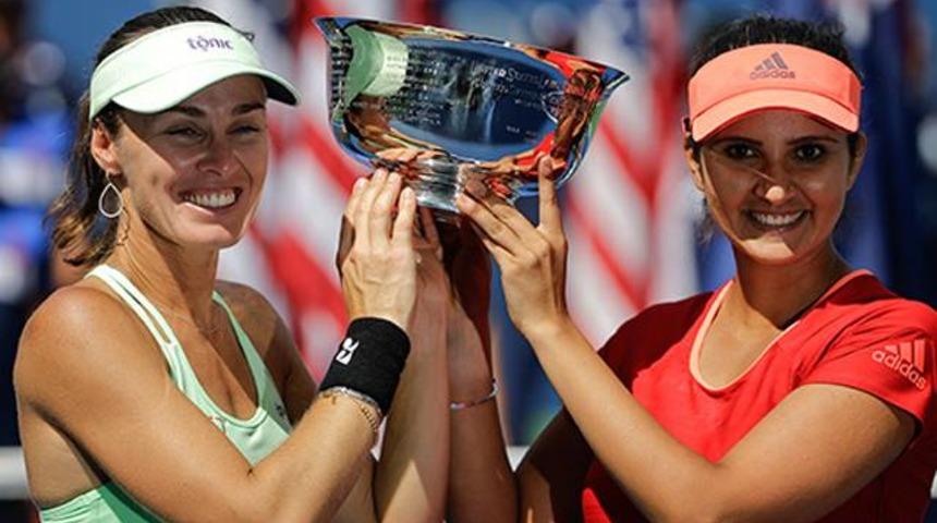 &Ccedil;iftlerde Hingis r&uuml;zgarı!