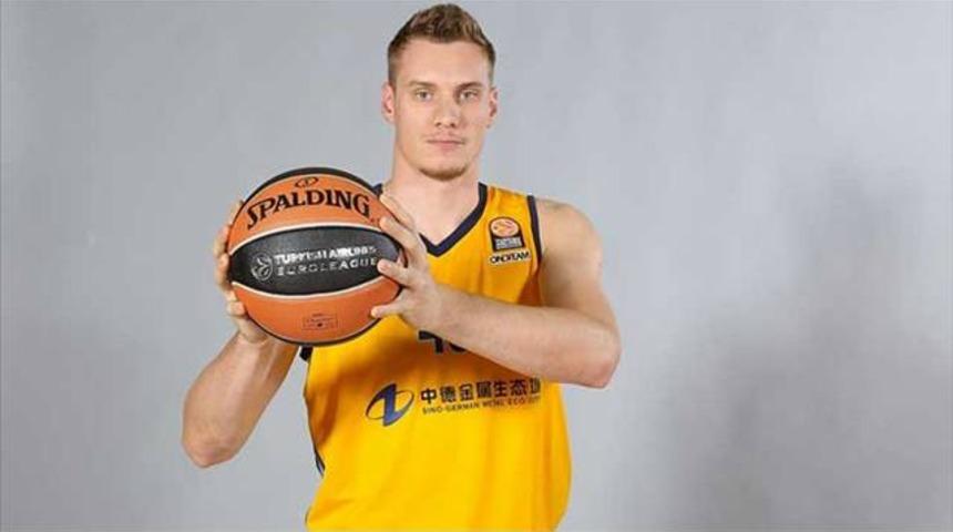 Leon Radosevic Beşiktaş'ta