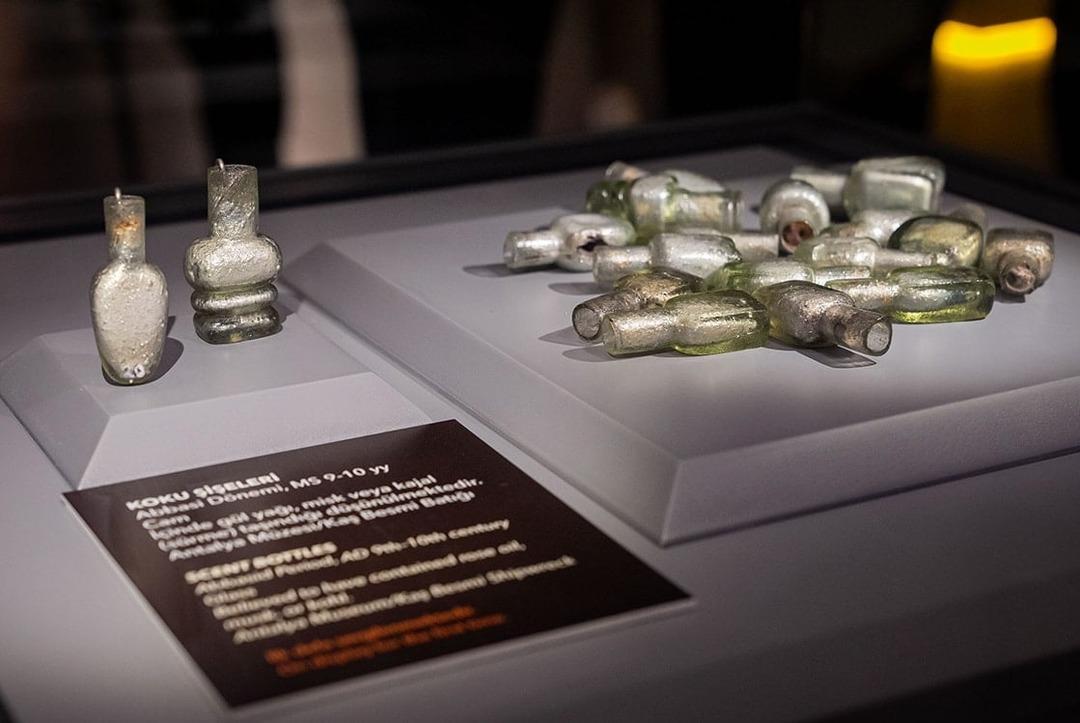 Yer: Kaş! Batıkta bulundu, 1100 yıllık koku şişeleri ortaya çıktı 2