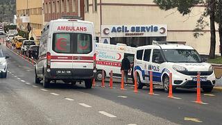 Kendisine bıçakla saldıran oğlunu av tüfeğiyle vurdu