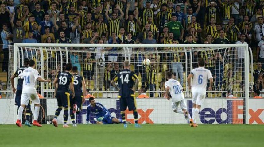 Fenerbahçe Kadıköy'de yıkıldı