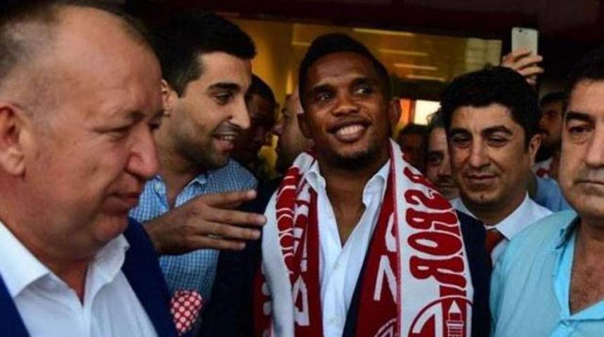 Aziz Yıldırım'a Eto'o g&ouml;ndermesi