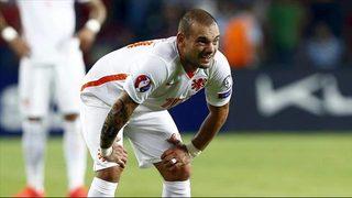 Türkiye'ye müjde! Sneijder iki kritik maçta yok
