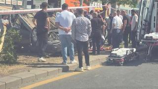 Ankara'da kontrolden çıkan otomobil refüje devrildi