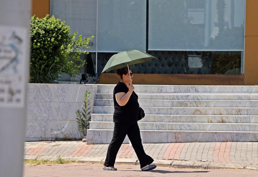 Antalya nın denizi bile yanıyor! Termometreler 45, deniz suyu 32 derece 3