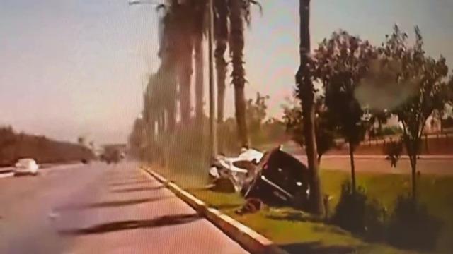 Polis memurlarına böyle kaza yaptırdılar! Feci kazanın görüntüleri ortaya çıktı