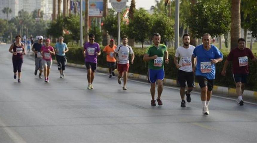 Uluslararası Mersin Maratonu koşuldu