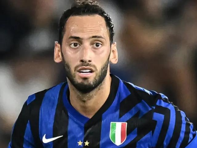 Hakan Çalhanoğlu'ndan sürpriz açıklama! Fenerbahçe ile görüştü mü? "Ben Galatasaray taraftarıyım"